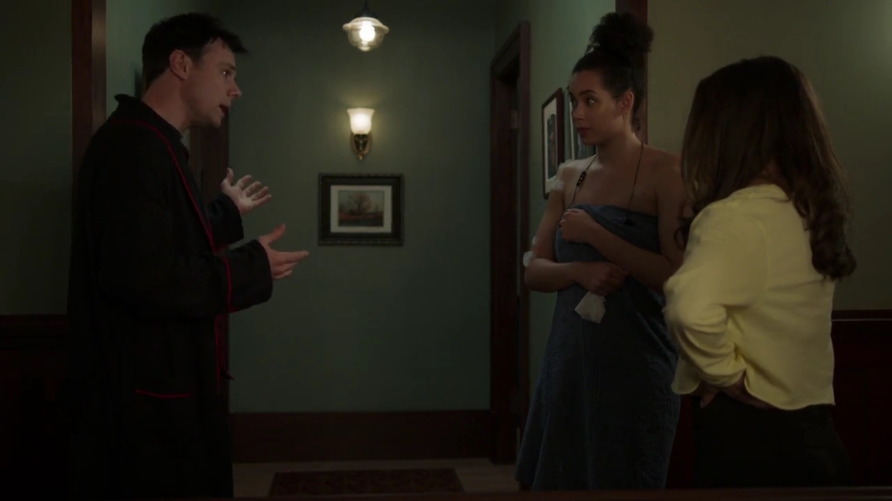 Charmed-Online-dot-nl_Charmed-1x05OtherWoman00081.jpg