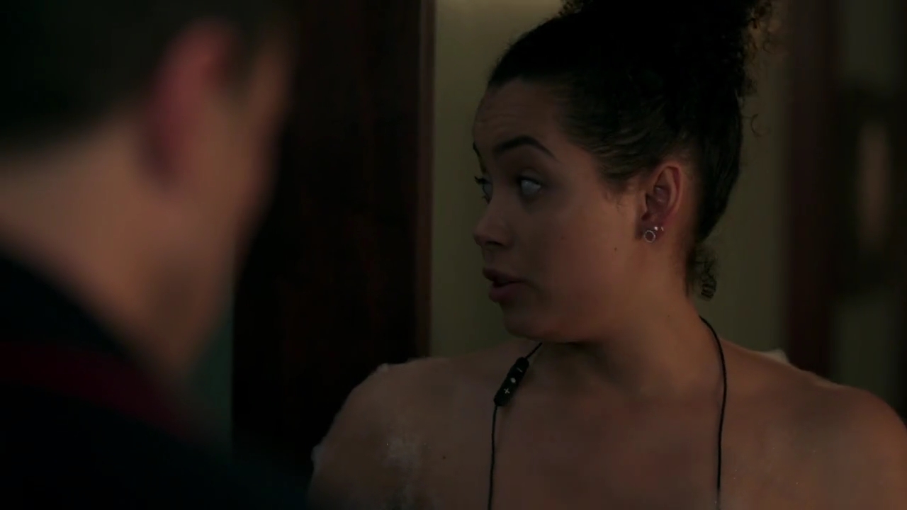 Charmed-Online-dot-nl_Charmed-1x05OtherWoman00082.jpg