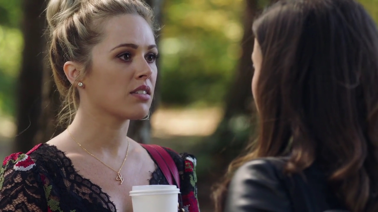 Charmed-Online-dot-nl_Charmed-1x05OtherWoman00441.jpg
