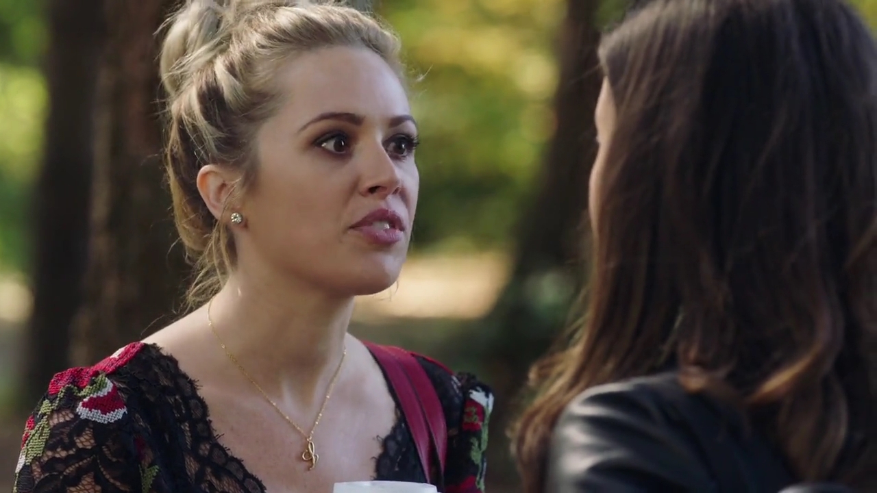 Charmed-Online-dot-nl_Charmed-1x05OtherWoman00449.jpg