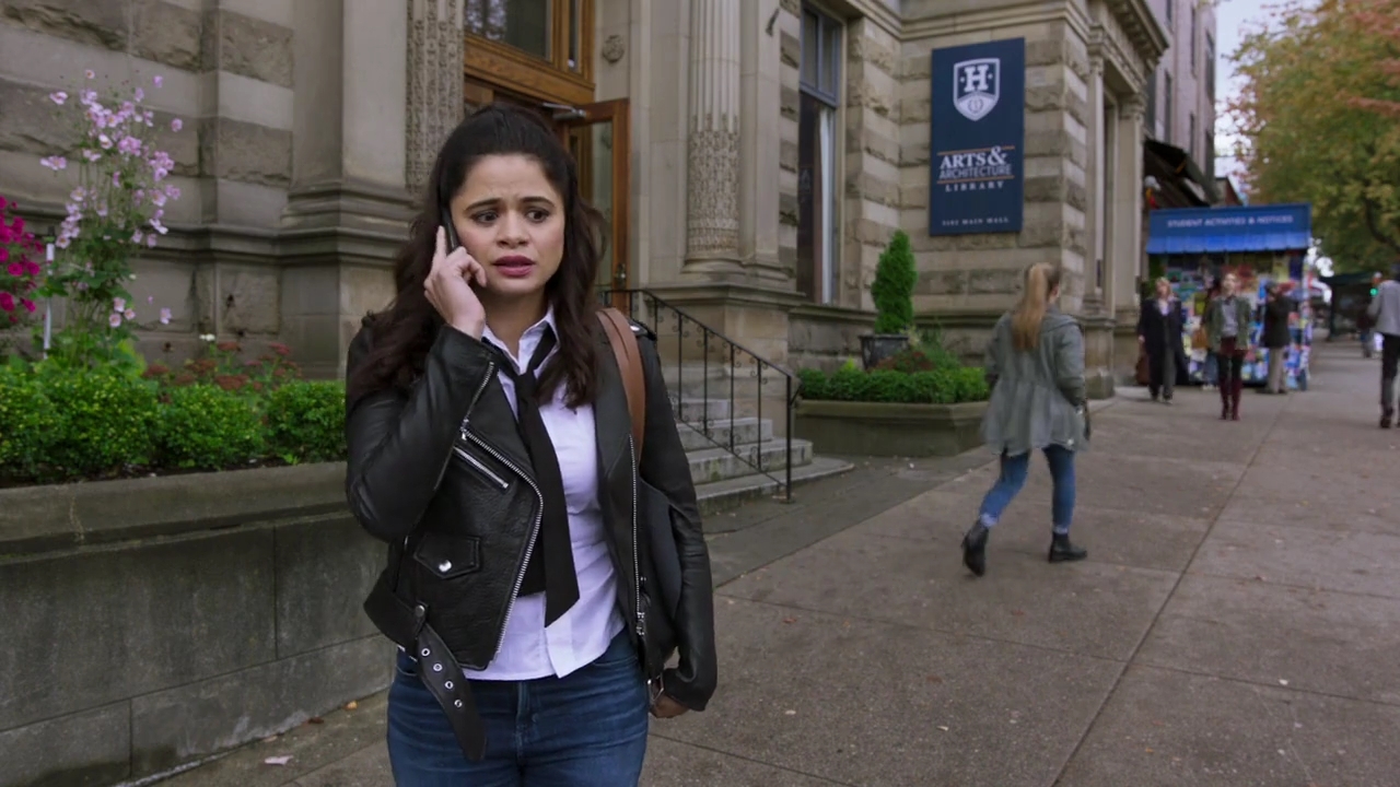 Charmed-Online-dot-nl_Charmed-1x05OtherWoman00694.jpg