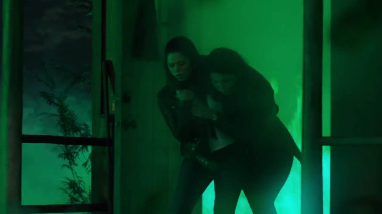 Charmed-Online-dot-nl_Charmed-1x05OtherWoman00997.jpg