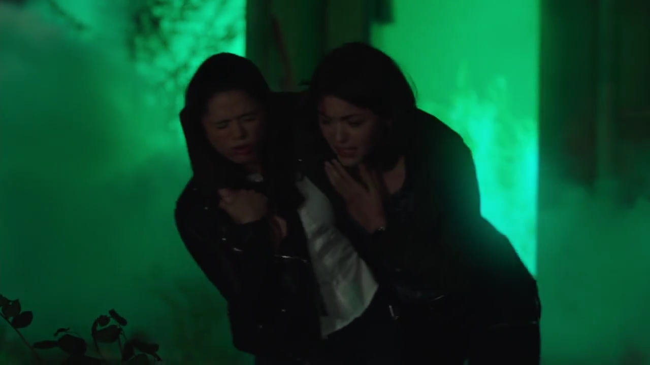 Charmed-Online-dot-nl_Charmed-1x05OtherWoman01006.jpg