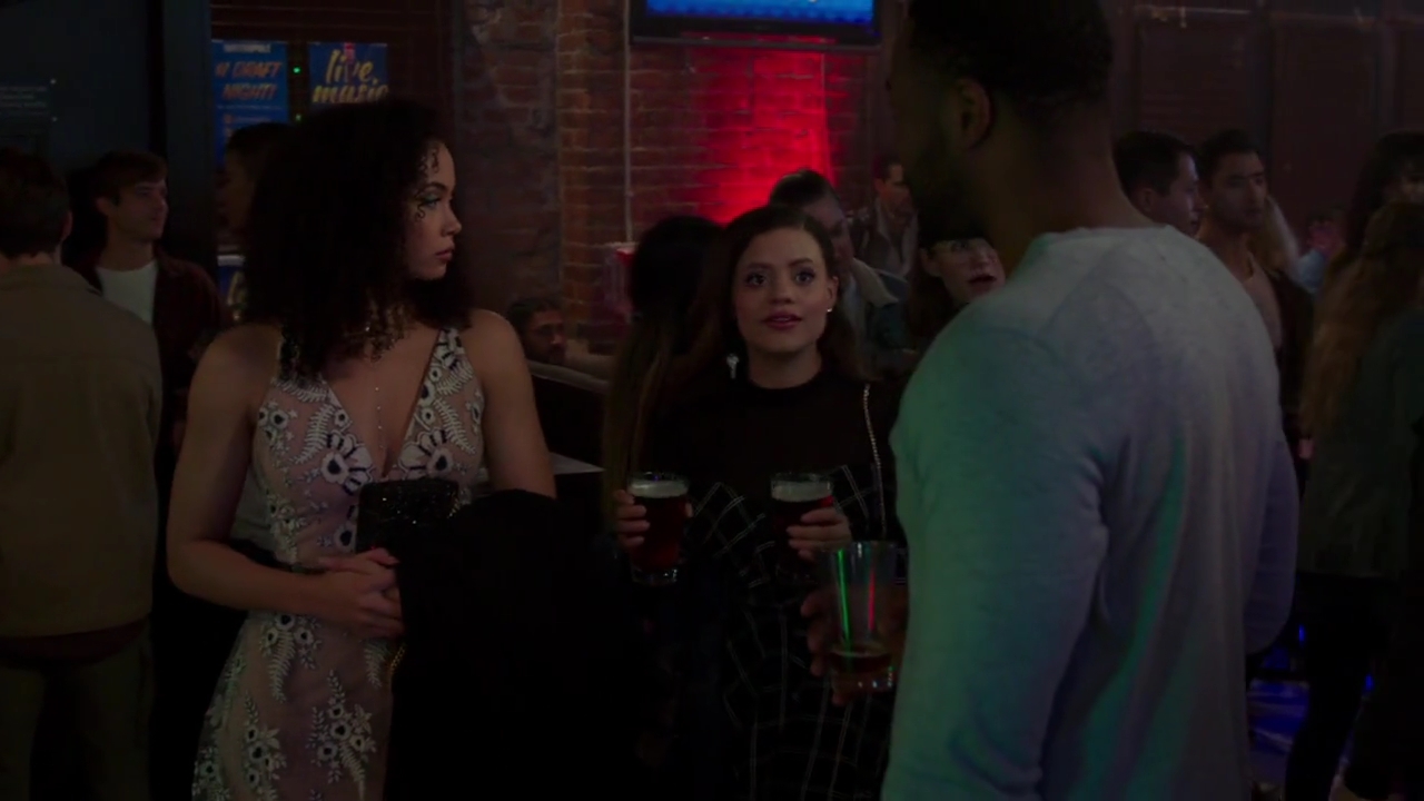 Charmed-Online-dot-nl_Charmed-1x05OtherWoman01075.jpg