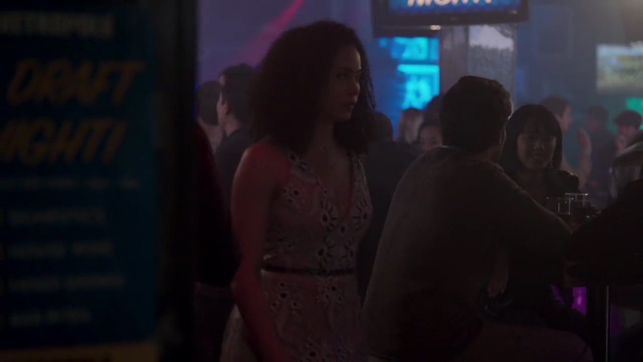 Charmed-Online-dot-nl_Charmed-1x05OtherWoman01286.jpg