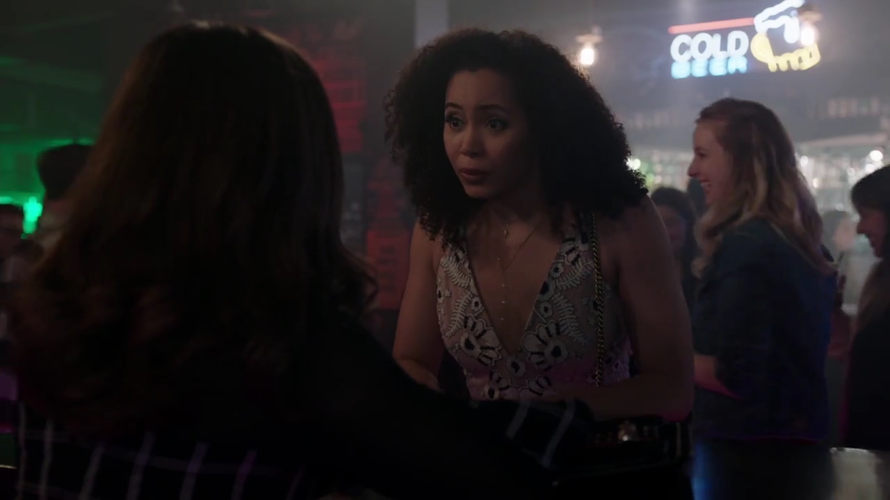 Charmed-Online-dot-nl_Charmed-1x05OtherWoman01308.jpg