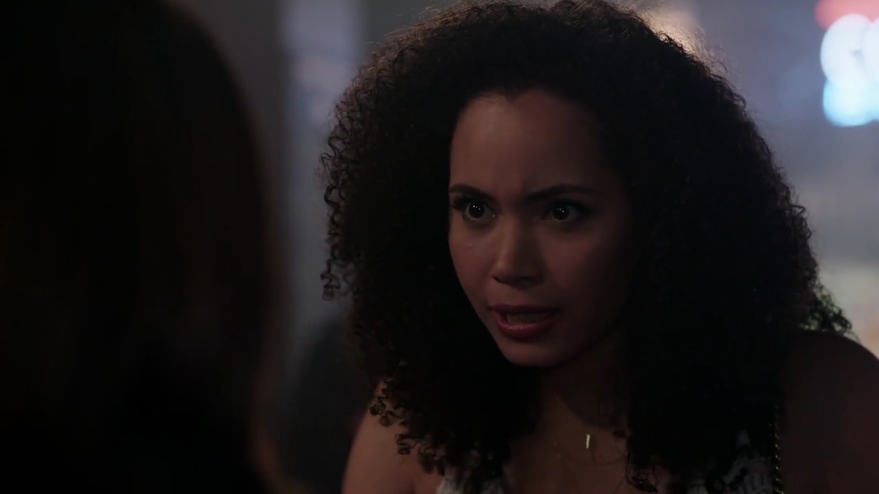 Charmed-Online-dot-nl_Charmed-1x05OtherWoman01325.jpg