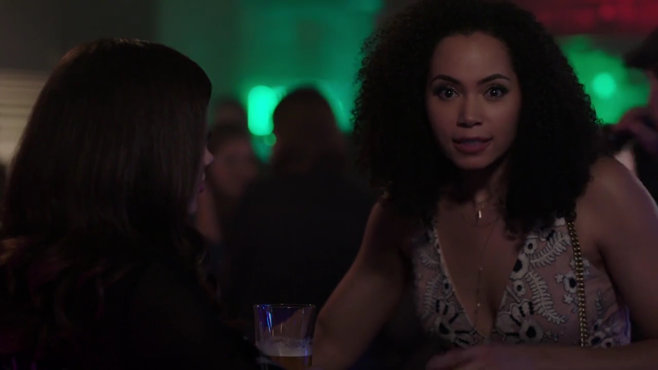 Charmed-Online-dot-nl_Charmed-1x05OtherWoman01339.jpg