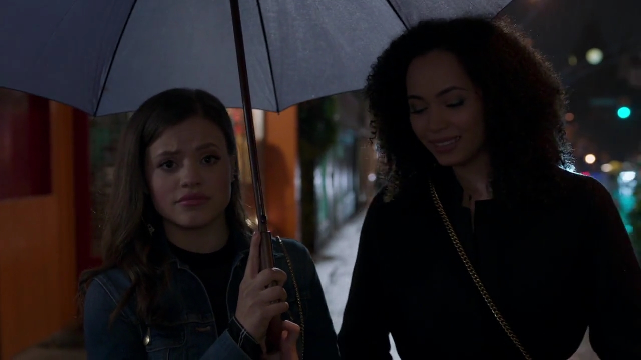 Charmed-Online-dot-nl_Charmed-1x05OtherWoman01625.jpg