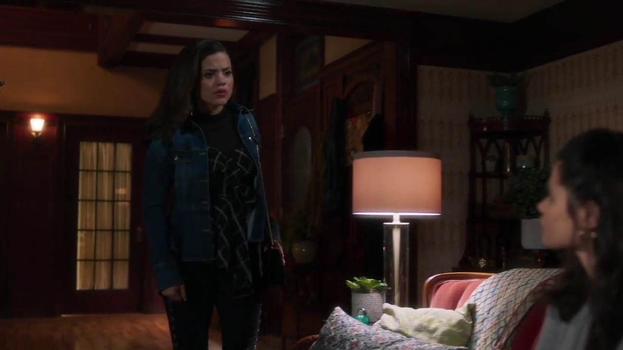 Charmed-Online-dot-nl_Charmed-1x05OtherWoman01677.jpg