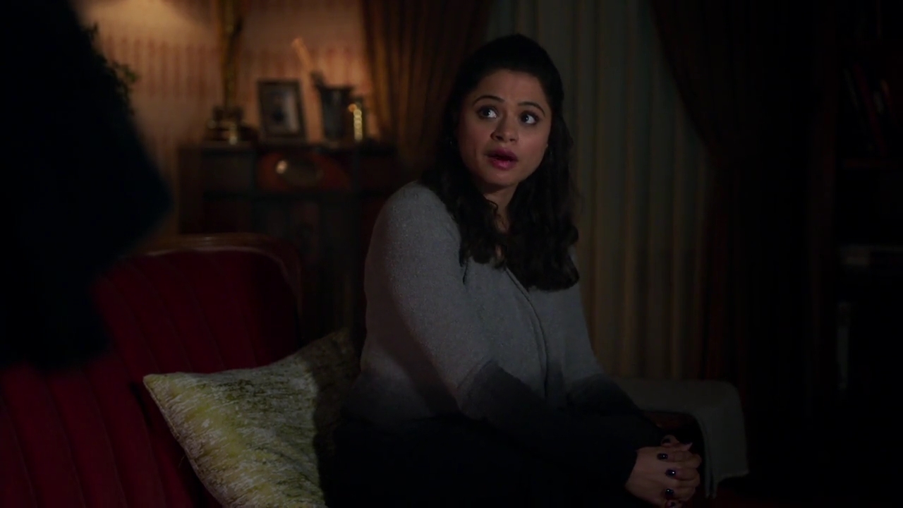 Charmed-Online-dot-nl_Charmed-1x05OtherWoman01681.jpg