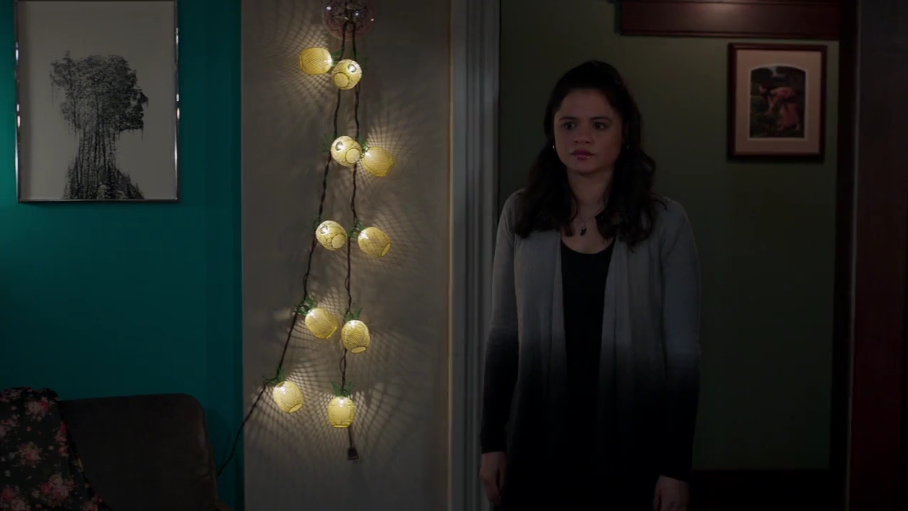 Charmed-Online-dot-nl_Charmed-1x05OtherWoman01901.jpg