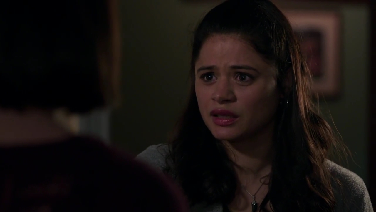 Charmed-Online-dot-nl_Charmed-1x05OtherWoman01913.jpg