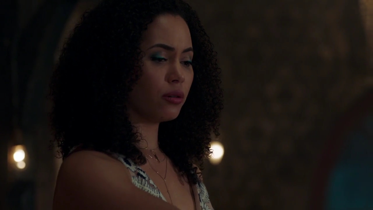 Charmed-Online-dot-nl_Charmed-1x05OtherWoman01924.jpg