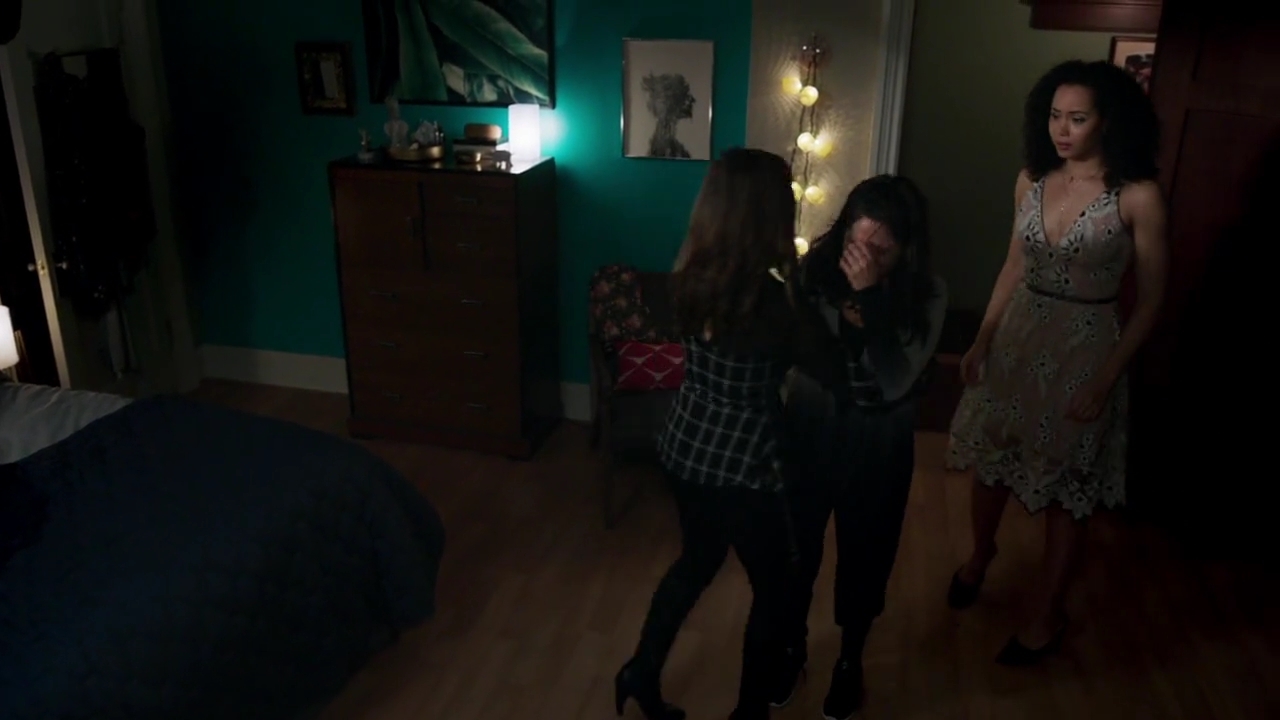 Charmed-Online-dot-nl_Charmed-1x05OtherWoman02001.jpg