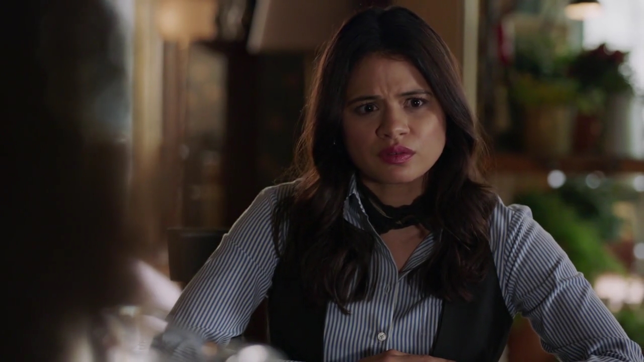 Charmed-Online-dot-nl_Charmed-1x05OtherWoman02138.jpg