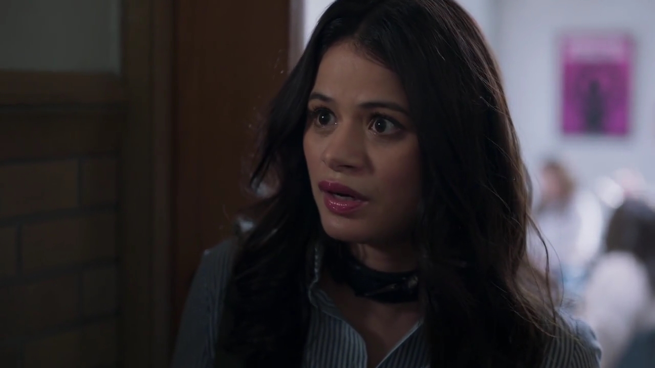Charmed-Online-dot-nl_Charmed-1x05OtherWoman02318.jpg