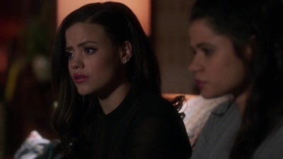 Charmed-Online-dot-nl_Charmed-1x05OtherWoman01787.jpg