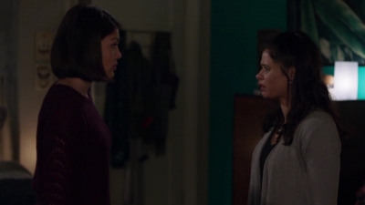 Charmed-Online-dot-nl_Charmed-1x05OtherWoman01934.jpg