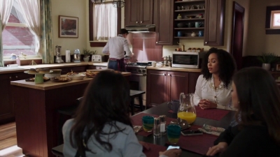 Charmed-Online-dot-nl_Charmed-1x05OtherWoman02044.jpg