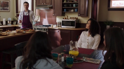 Charmed-Online-dot-nl_Charmed-1x05OtherWoman02092.jpg