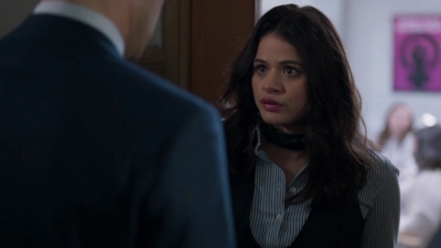 Charmed-Online-dot-nl_Charmed-1x05OtherWoman02306.jpg