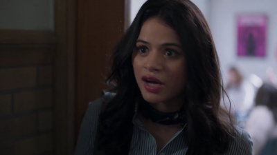 Charmed-Online-dot-nl_Charmed-1x05OtherWoman02317.jpg