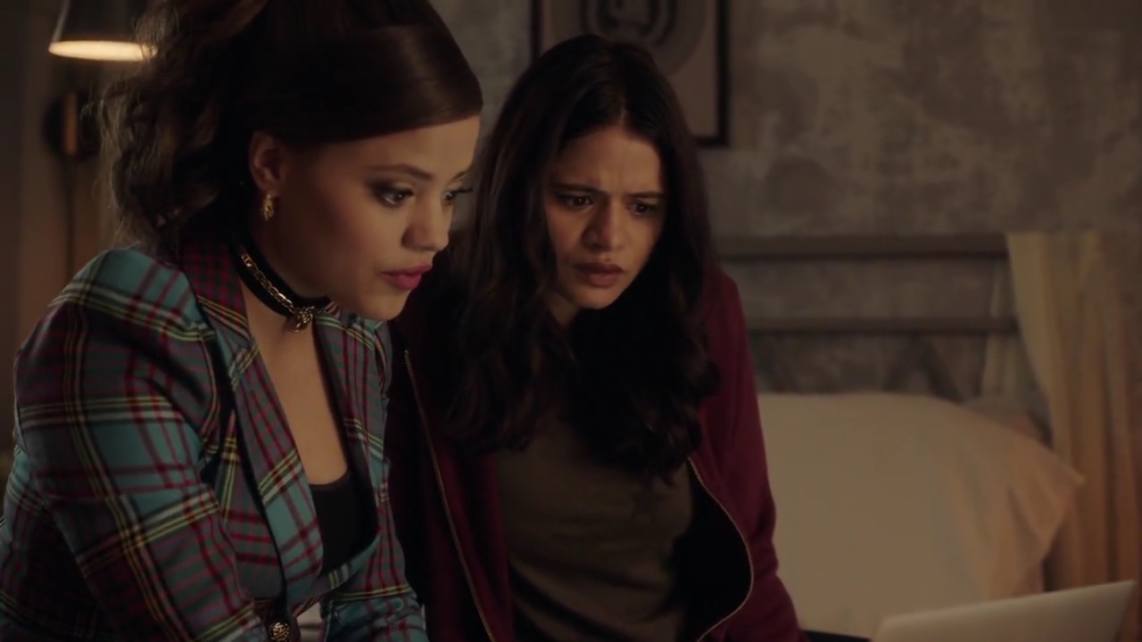 Charmed-Online-dot-nl_Charmed-1x06KappaSpirit00587.jpg