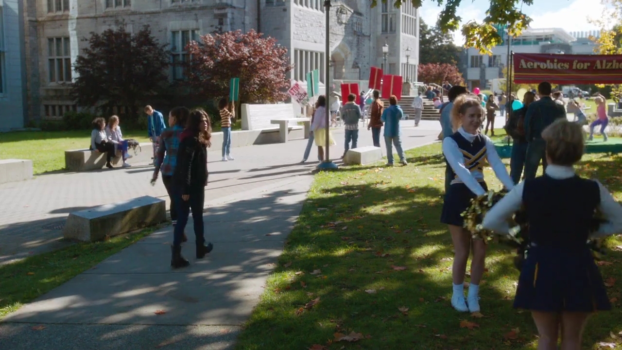 Charmed-Online-dot-nl_Charmed-1x06KappaSpirit00767.jpg