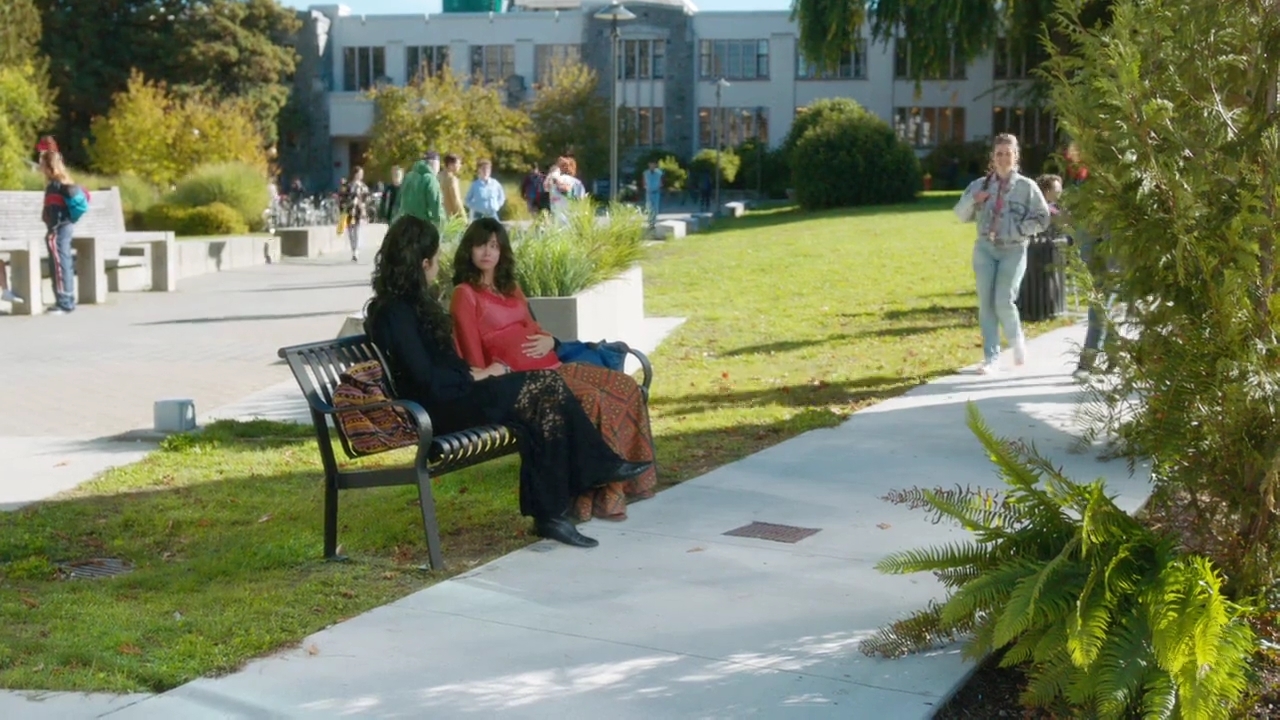 Charmed-Online-dot-nl_Charmed-1x06KappaSpirit00868.jpg