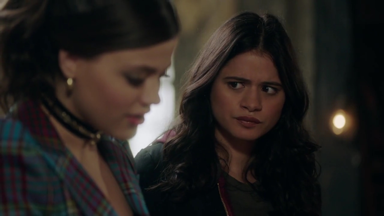 Charmed-Online-dot-nl_Charmed-1x06KappaSpirit00949.jpg