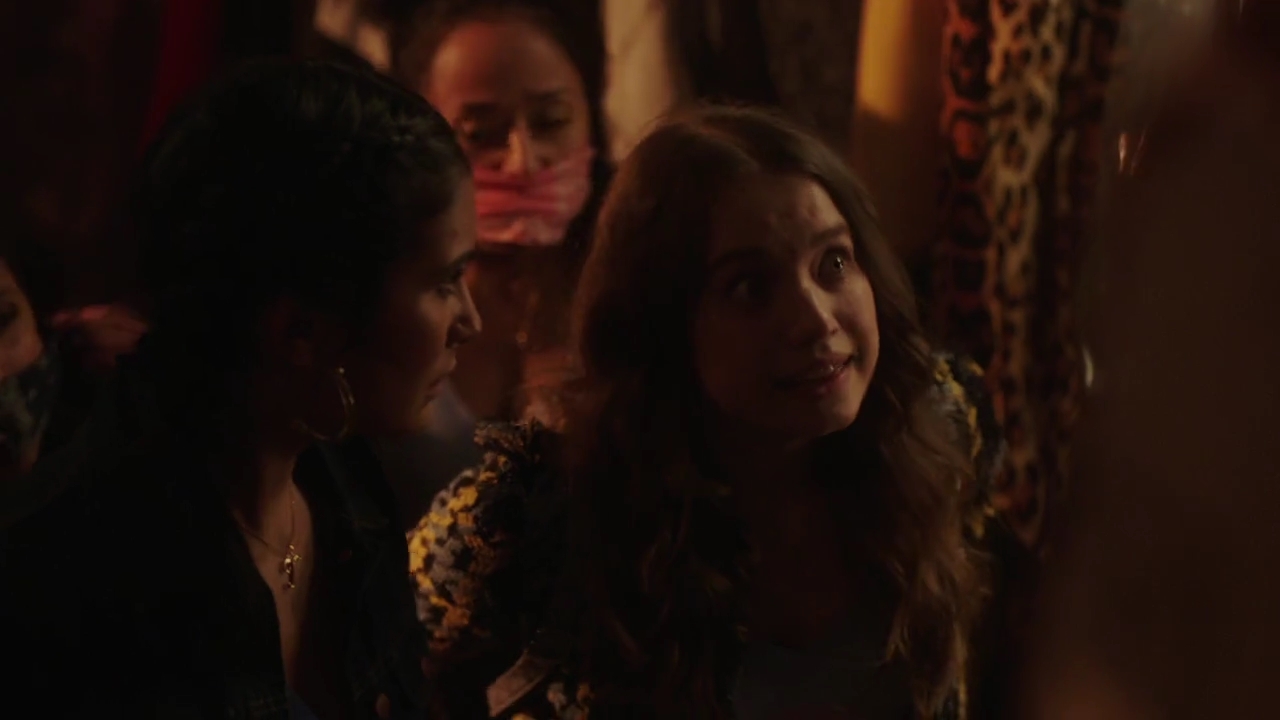 Charmed-Online-dot-nl_Charmed-1x06KappaSpirit01214.jpg