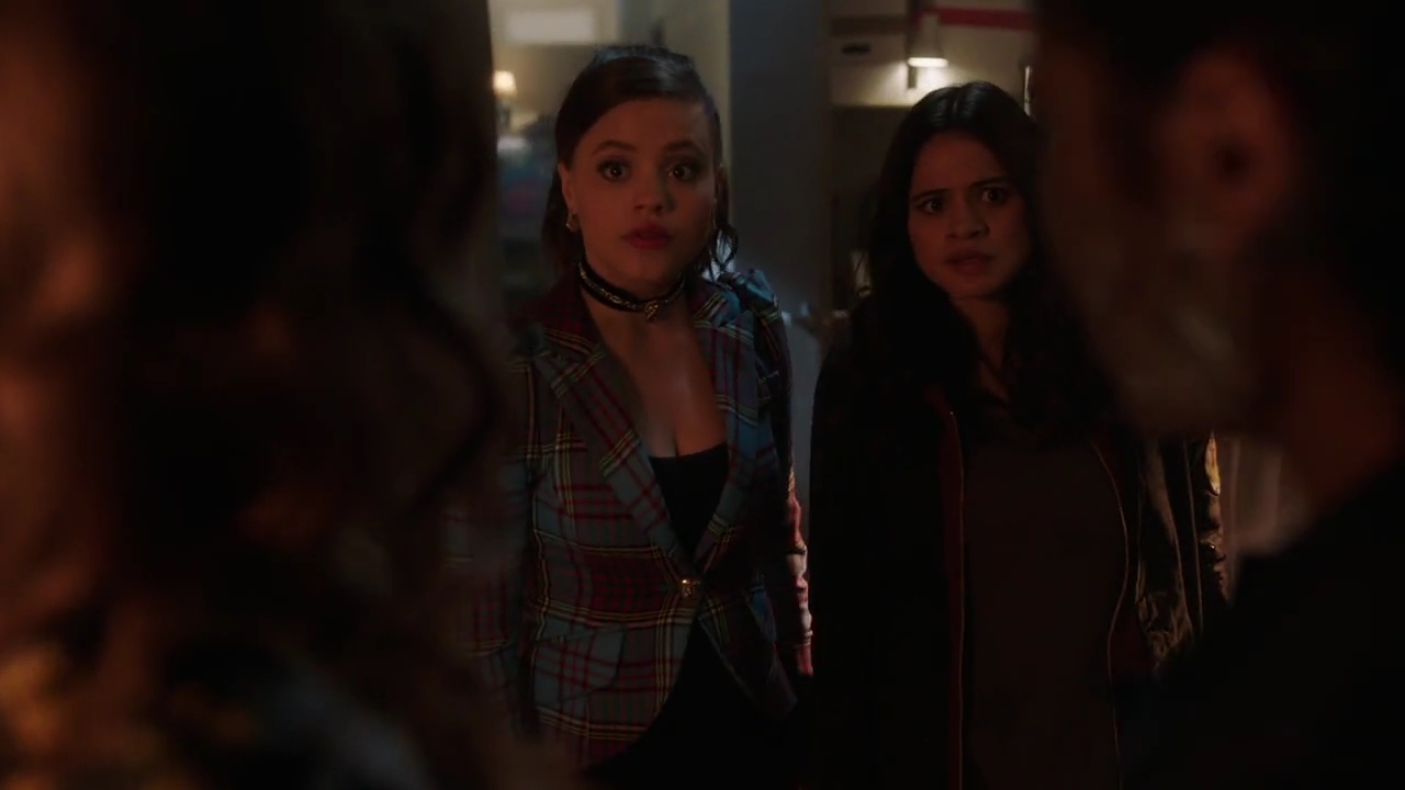 Charmed-Online-dot-nl_Charmed-1x06KappaSpirit01232.jpg