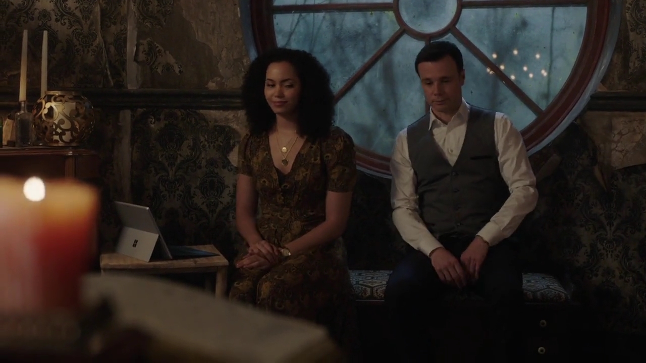 Charmed-Online-dot-nl_Charmed-1x06KappaSpirit01356.jpg