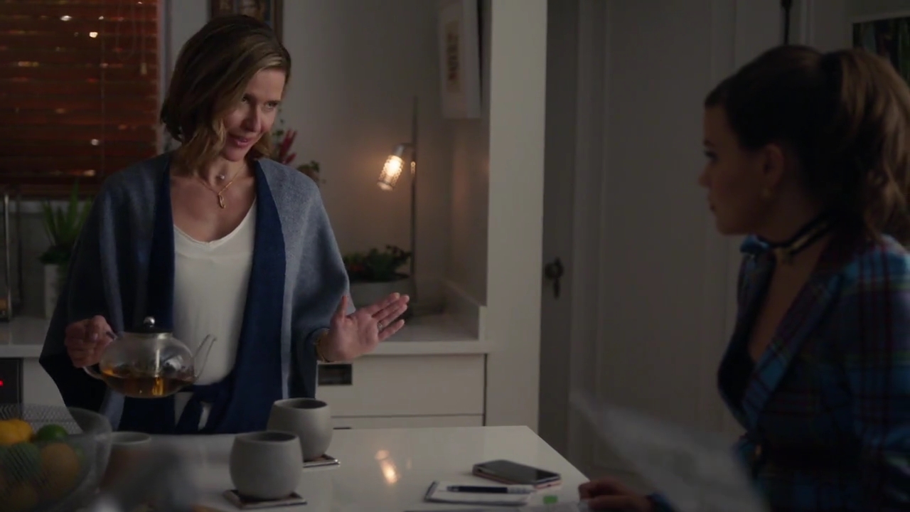 Charmed-Online-dot-nl_Charmed-1x06KappaSpirit01496.jpg
