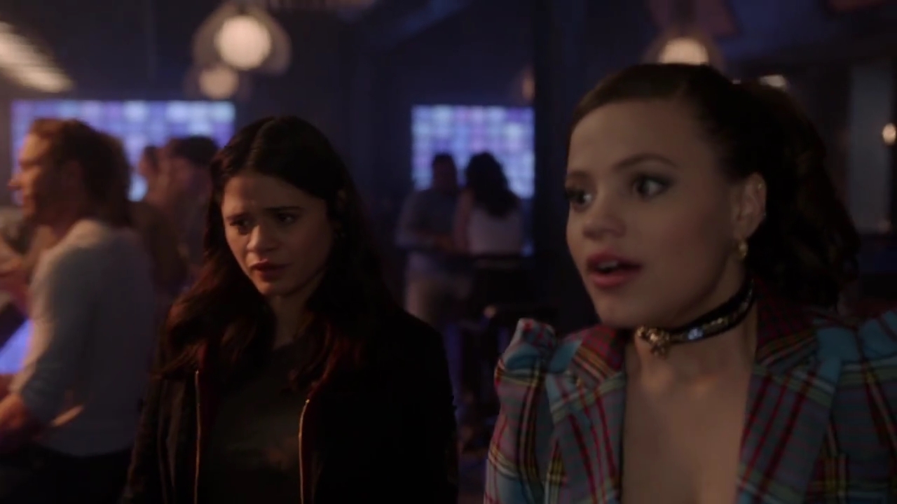 Charmed-Online-dot-nl_Charmed-1x06KappaSpirit02119.jpg