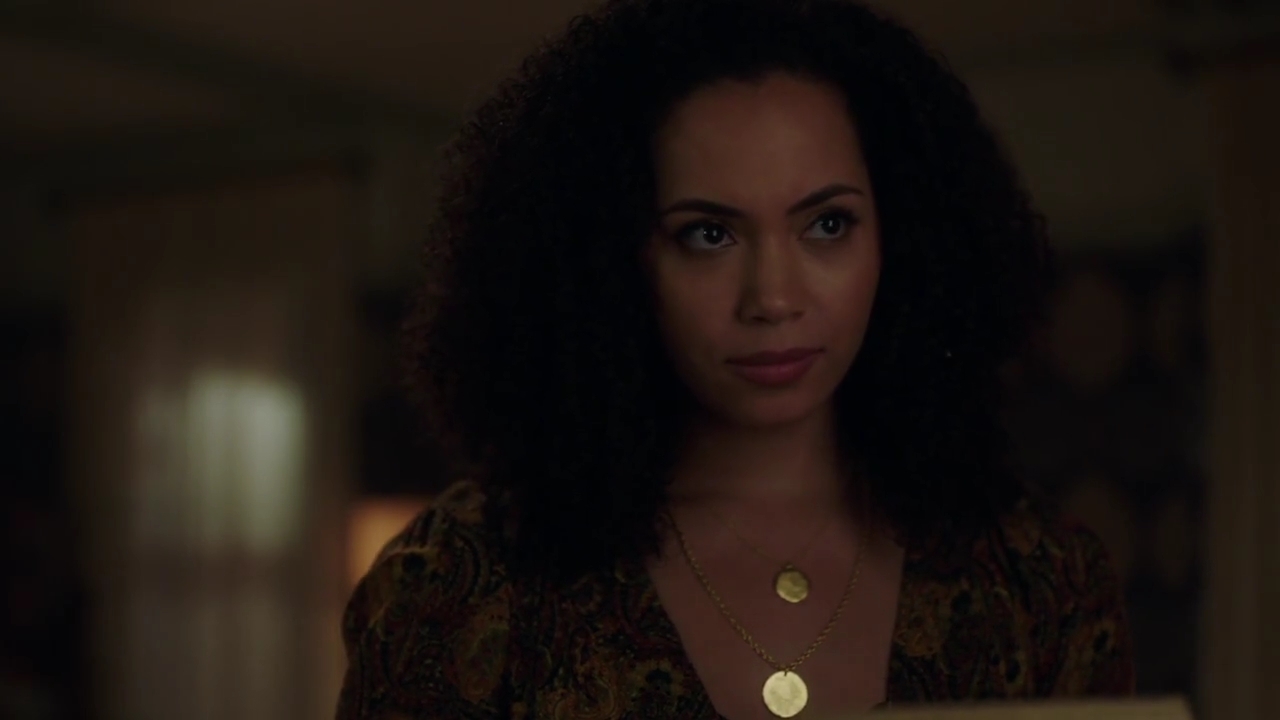 Charmed-Online-dot-nl_Charmed-1x06KappaSpirit02350.jpg