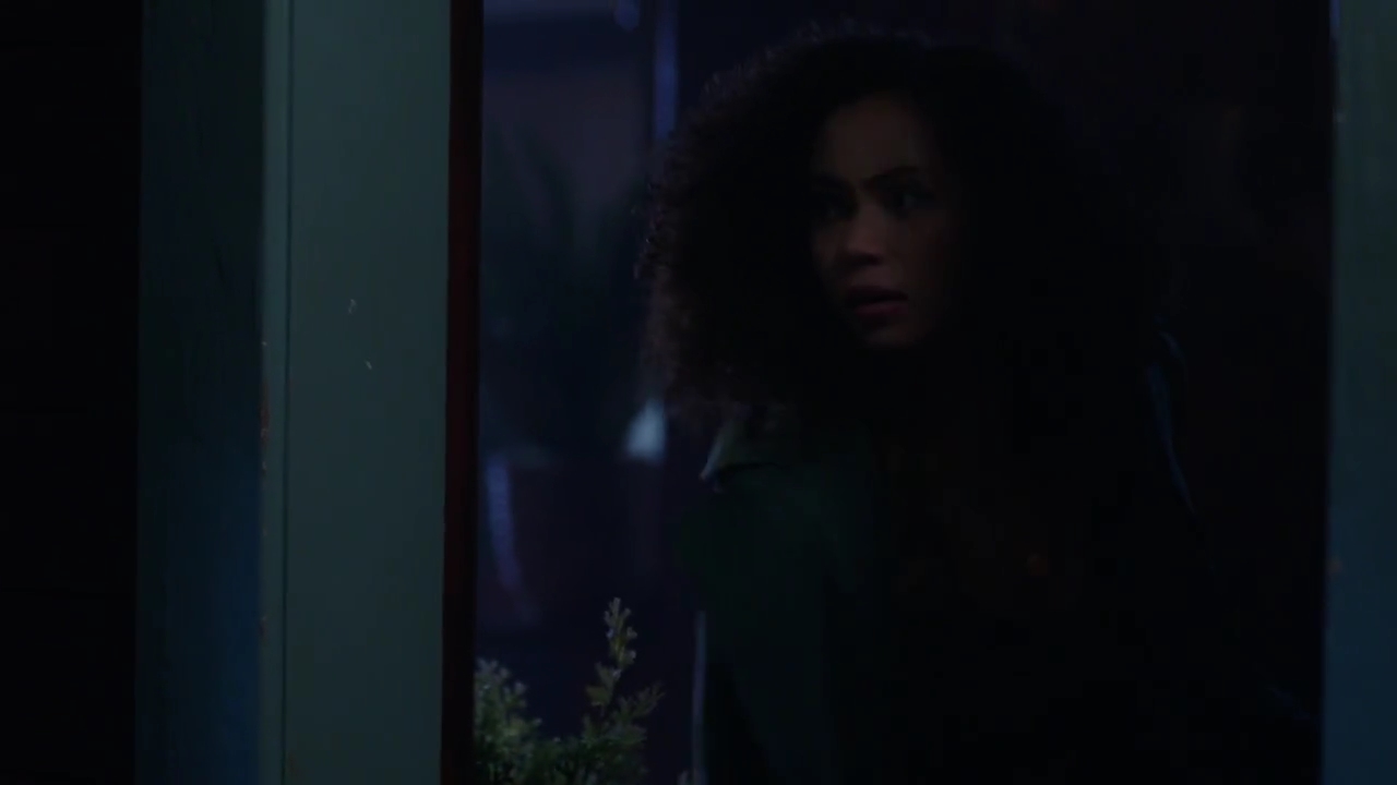 Charmed-Online-dot-nl_Charmed-1x06KappaSpirit02360.jpg