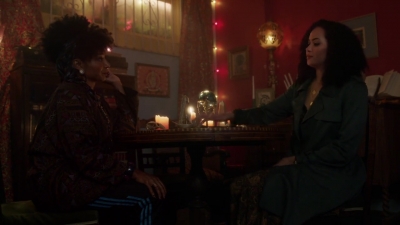 Charmed-Online-dot-nl_Charmed-1x06KappaSpirit01664.jpg