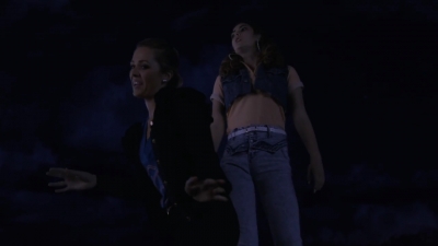 Charmed-Online-dot-nl_Charmed-1x06KappaSpirit01774.jpg