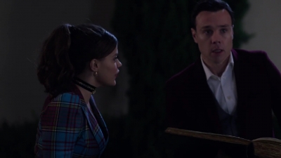 Charmed-Online-dot-nl_Charmed-1x06KappaSpirit01901.jpg