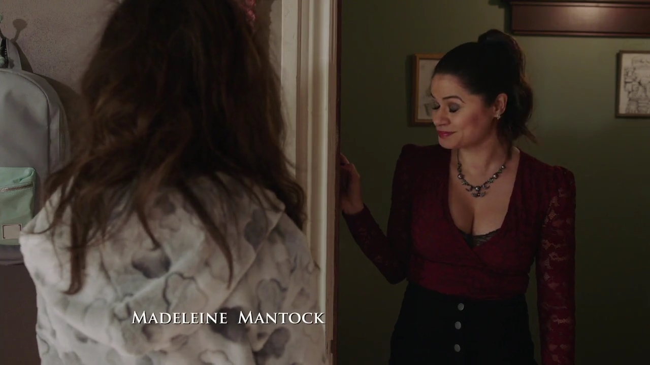 Charmed-Online-dot-nl_Charmed-1x07OutofScythe00118.jpg