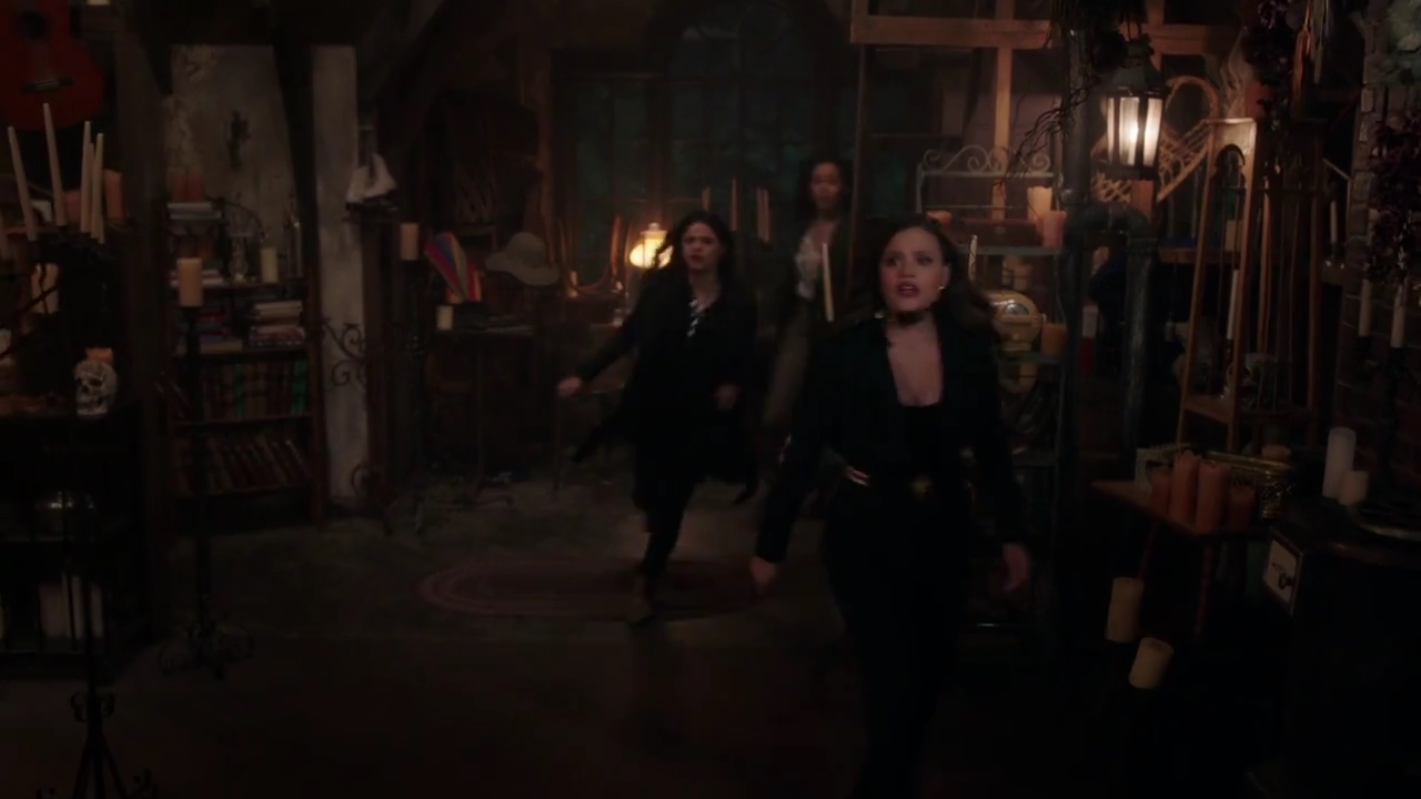 Charmed-Online-dot-nl_Charmed-1x07OutofScythe01446.jpg