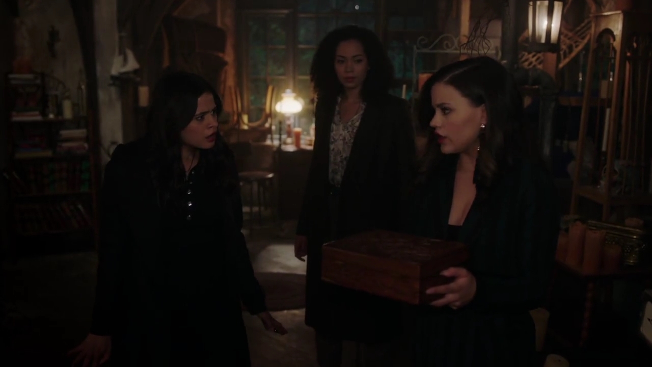 Charmed-Online-dot-nl_Charmed-1x07OutofScythe01461.jpg