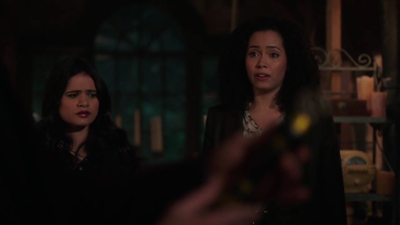 Charmed-Online-dot-nl_Charmed-1x07OutofScythe01514.jpg