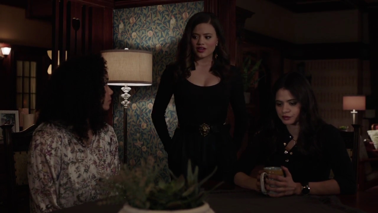 Charmed-Online-dot-nl_Charmed-1x07OutofScythe01794.jpg