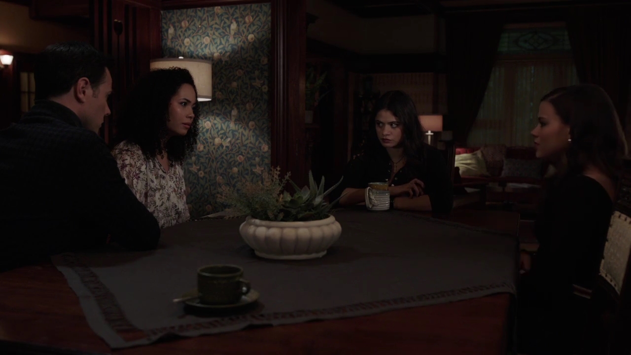 Charmed-Online-dot-nl_Charmed-1x07OutofScythe01897.jpg