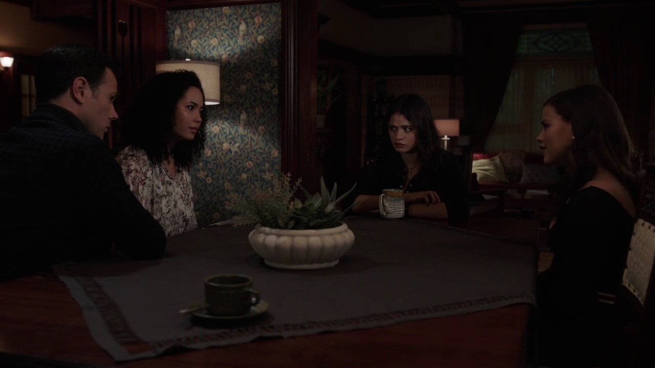 Charmed-Online-dot-nl_Charmed-1x07OutofScythe01899.jpg