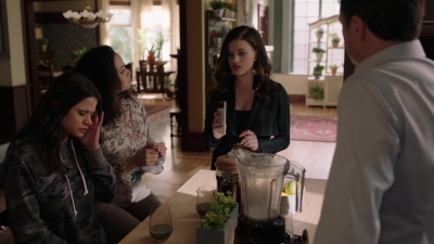 Charmed-Online-dot-nl_Charmed-1x07OutofScythe00854.jpg