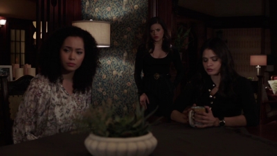 Charmed-Online-dot-nl_Charmed-1x07OutofScythe01781.jpg